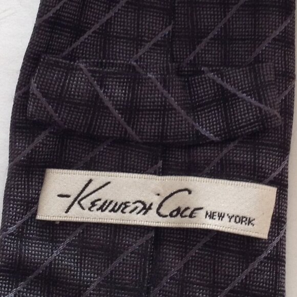Kenneth Cole New York Necktie Dark Gray 100% Silk Tie Men's Accessories - Picture 3 of 5